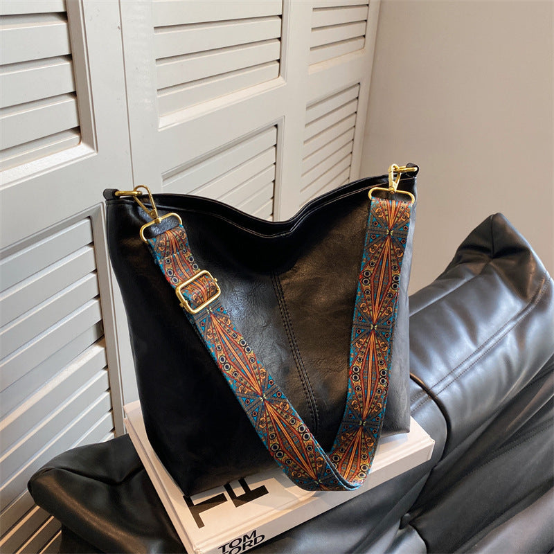 Vintage Inspired Handbag in Italian Calfskin Leather Limited Edition Exclusive